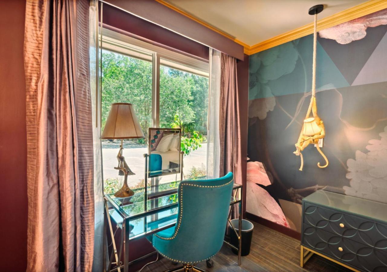 The Fainting Couch Boutique Hotel Cobb Exterior photo